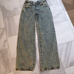 Stylish Acid Wash Women Jeans
